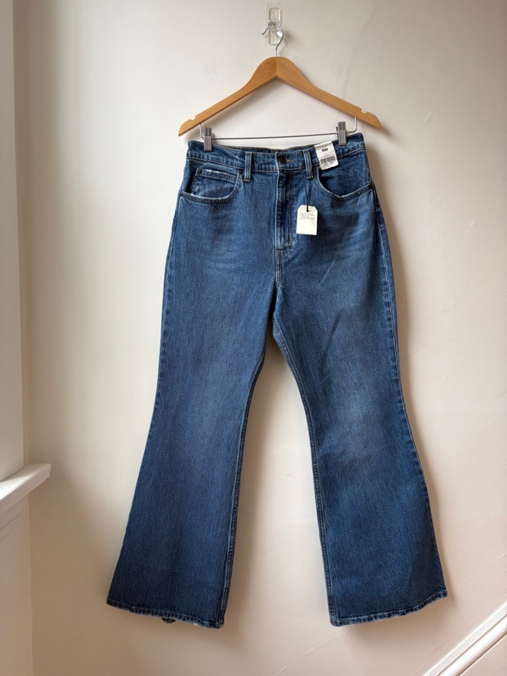 NWT Levi's 70s High Flare Jean - Picture 15 of 15